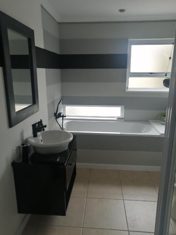 דירות סווקופמונד Waterfront Estate Self Catering F10 מראה חיצוני תמונה